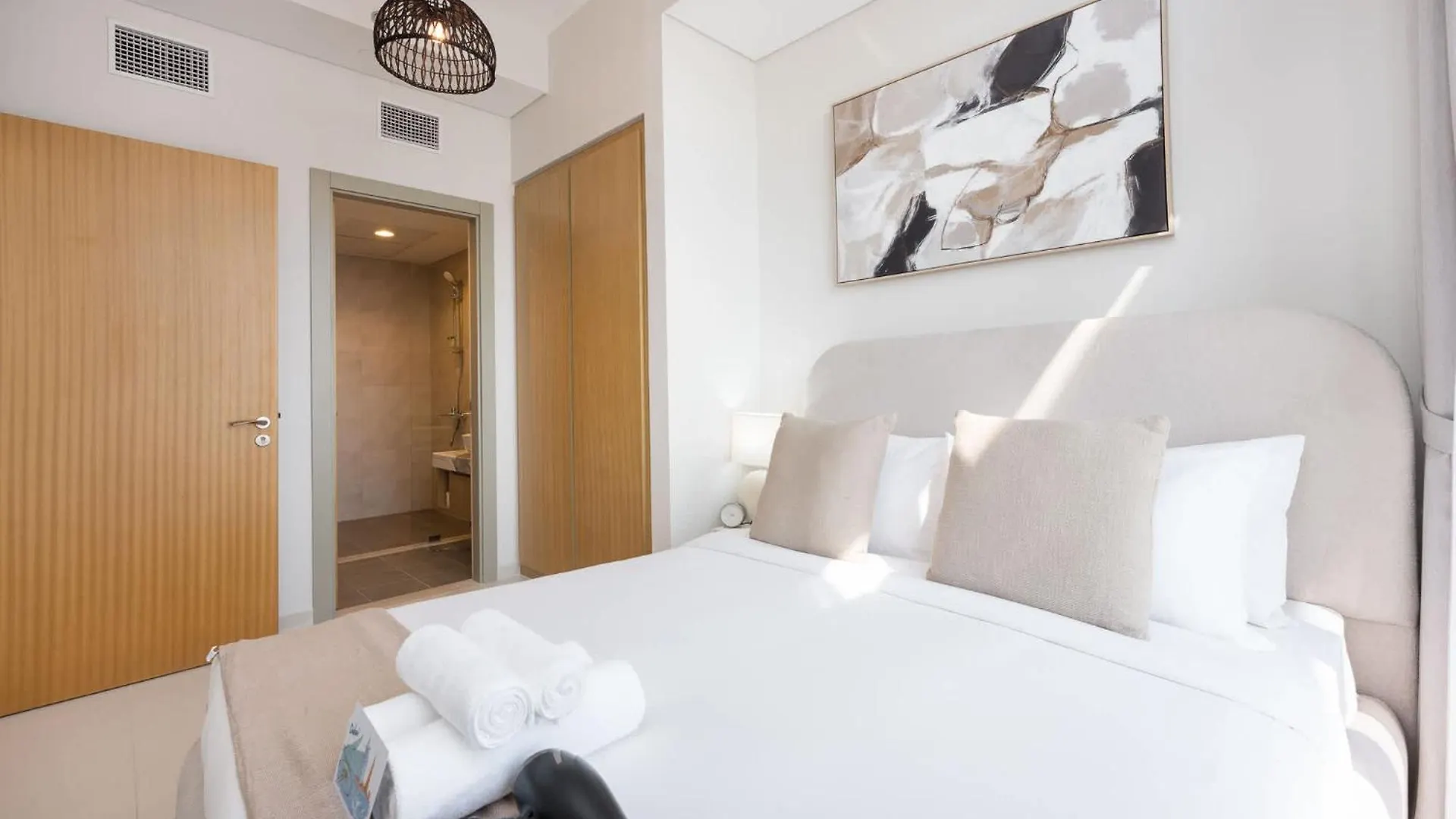 Modern Luxe 2Br In Business Bay Apartment Dubai