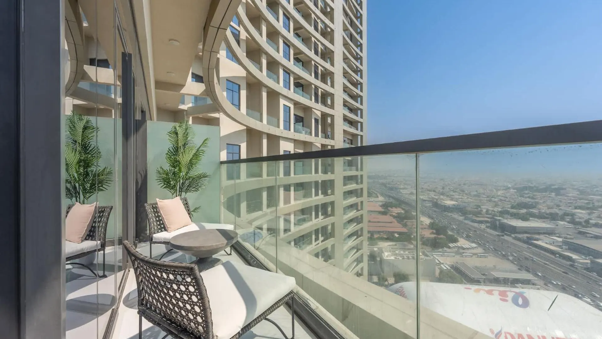 Modern Luxe 2Br In Business Bay Apartment Dubai