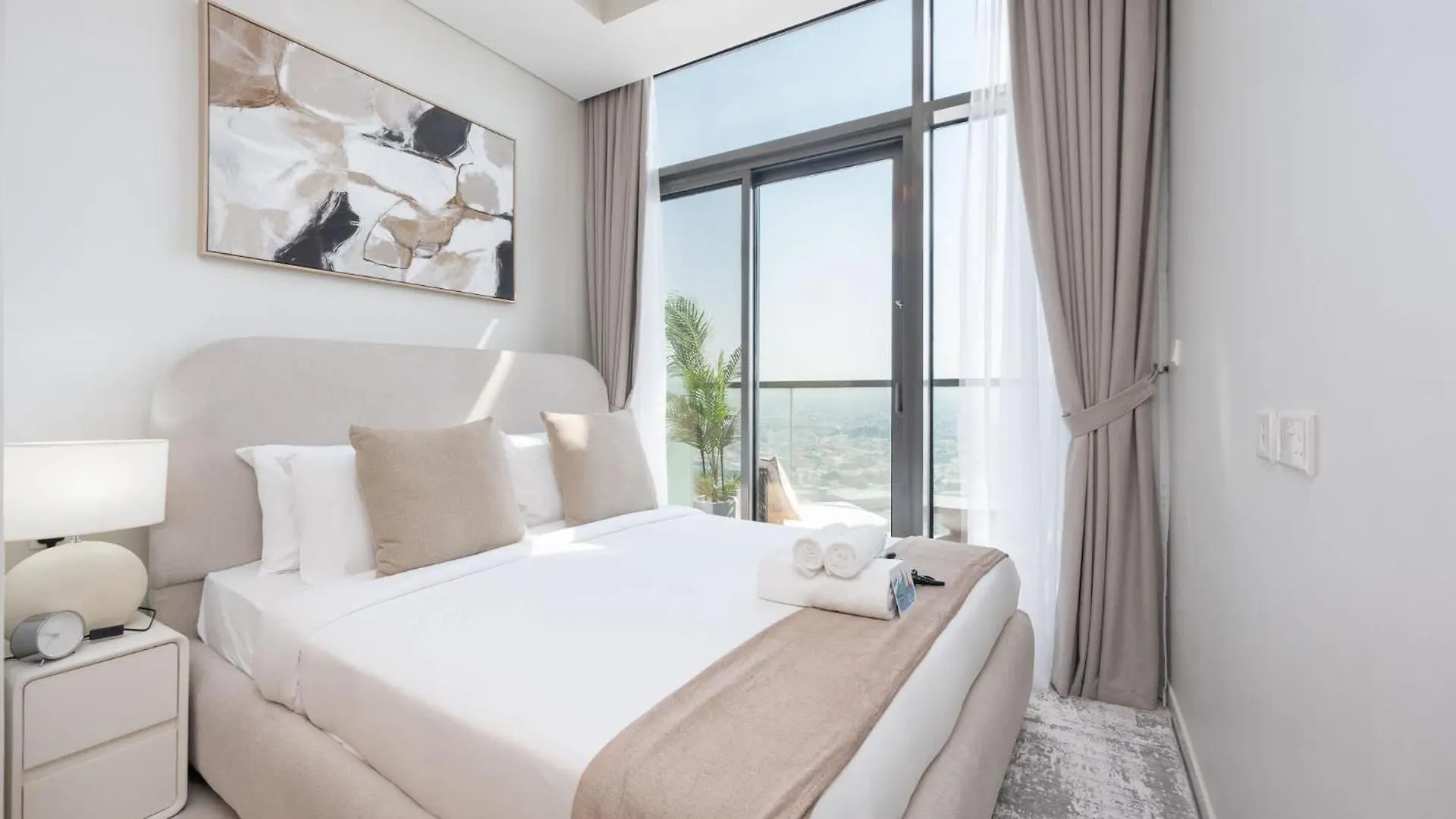 Modern Luxe 2Br In Business Bay Apartment Dubai