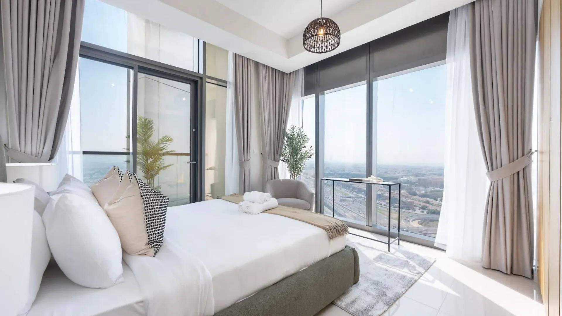 Modern Luxe 2Br In Business Bay Apartment Dubai